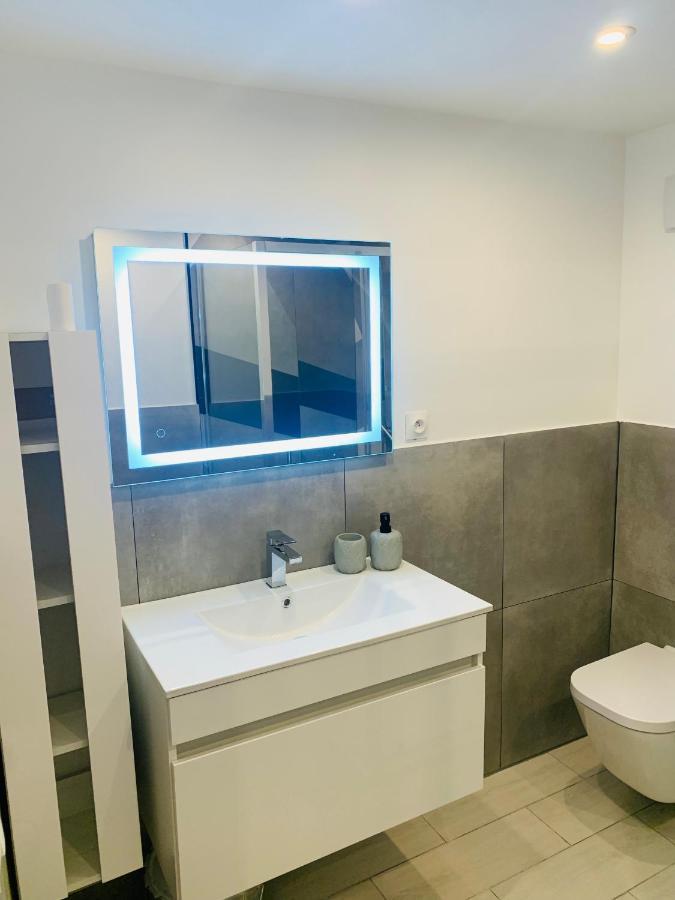 Appartement cocooning pour un séjours à Tende Extérieur photo