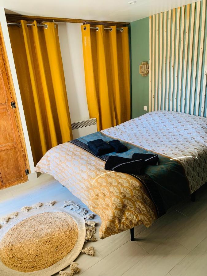 Appartement cocooning pour un séjours à Tende Extérieur photo