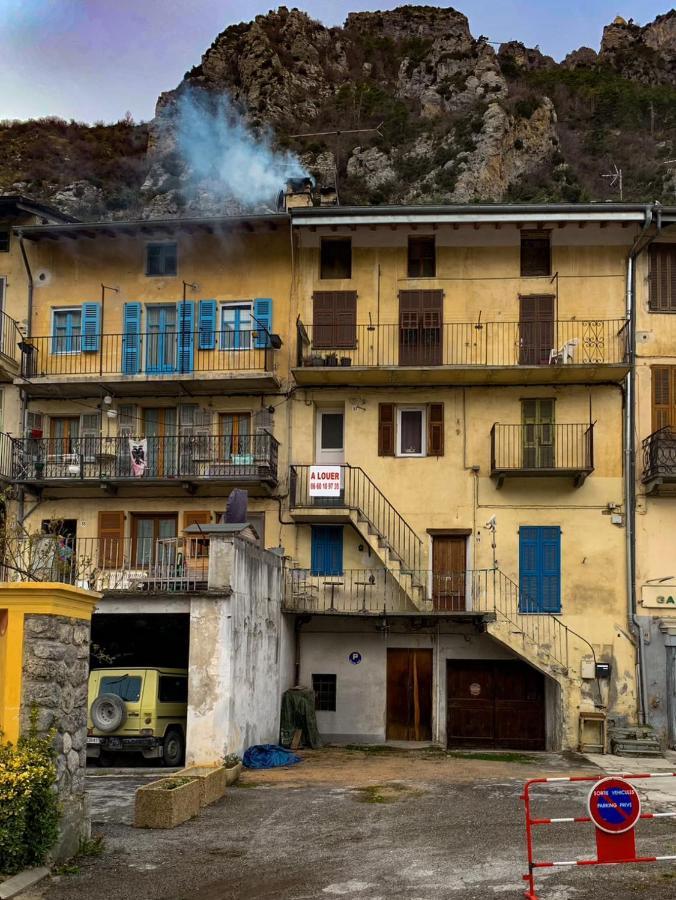 Appartement cocooning pour un séjours à Tende Extérieur photo